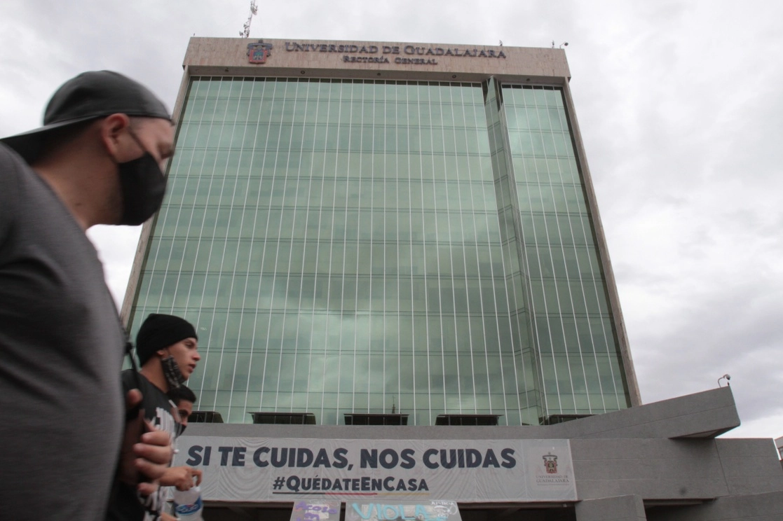 Jalisco se ubica en el quinto lugar nacional de muertes por Covid-19. Foto Arturo Campos