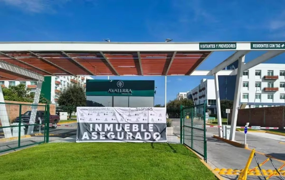 El gobierno de Jalisco recibió 97 departamentos del complejo las villas panamericanas ubicado en Guadalajara, el cual se encuentra bajo resguardo tras la defraudación de constructoras. Foto 