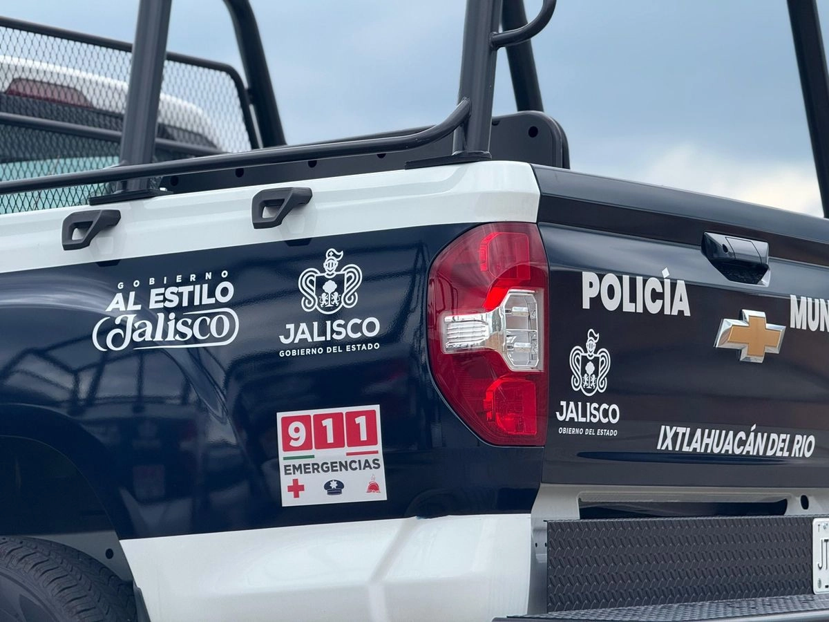 El otro hecho ocurrió la mañana de este viernes, luego que fueron localizados cuatro cuerpos, entre ellos los de dos menores de edad, dentro de una camioneta abandonada en la colonia San Andrés, Guadalajara. Facebook