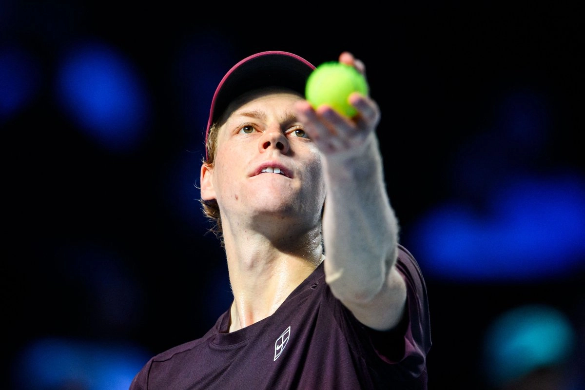El tenista italiano, Jannik Sinner, se impuso al australiano, Álex de Miñaur, en la segunda semifinal del torneo ATP 500 de Viena, en Austria, el 25 de octubre de 2025. Foto 