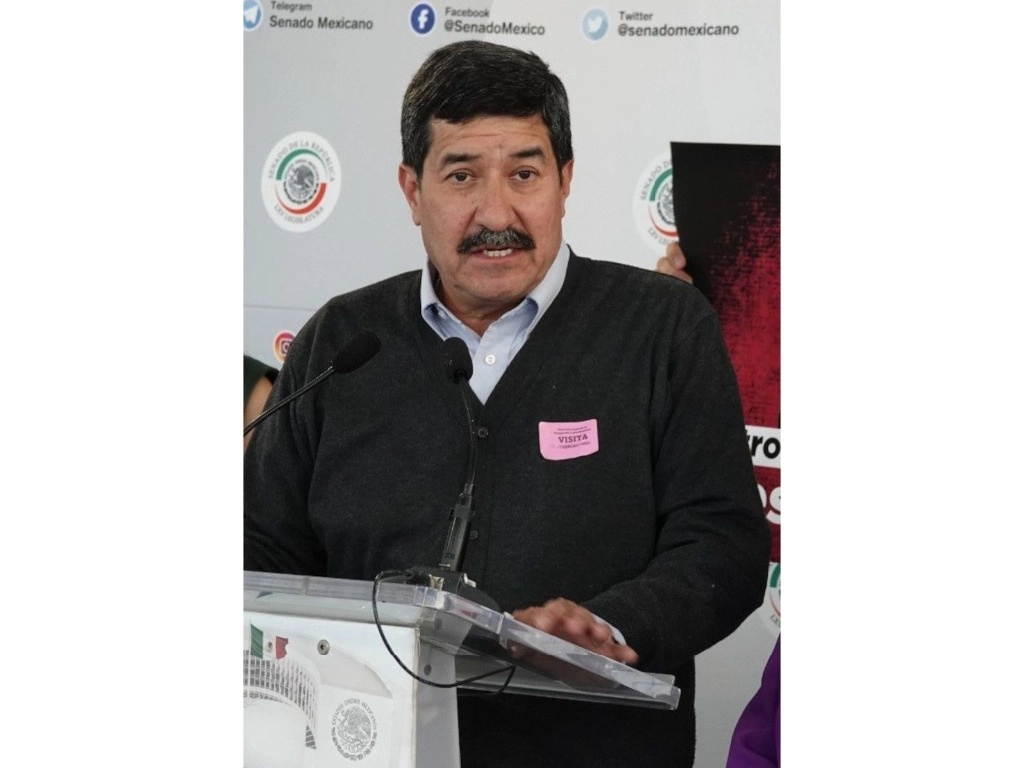Javier Corral, ex gobernador de Chihuahua y actual senador morenista electo, durante una conferencia de prensa el 14 de febrero pasado en el patio del Federalismo del Senado de la República, en la Ciudad de México. Foto Cuartoscuro 