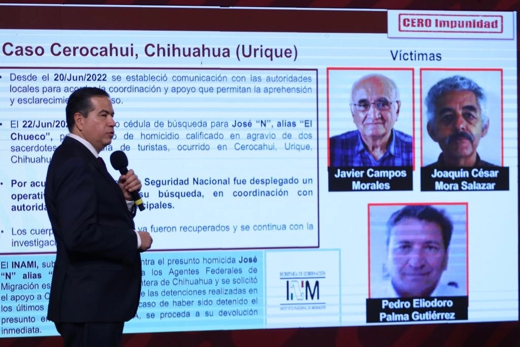 El Subsecretario de Seguridad Pública, Ricardo Mejía Berdeja, aborda en la conferencia matutina el caso de los jesuitas asesinados en Chihuahua, el 23 de junio de 2022. Foto Roberto García Ortiz