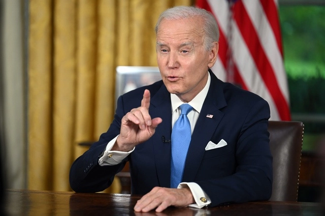 Joe Biden, presidente de Estados Unidos anunció que mañana sábado se promulgará la ley para elevar al máximo la deuda del país. Foto Ap