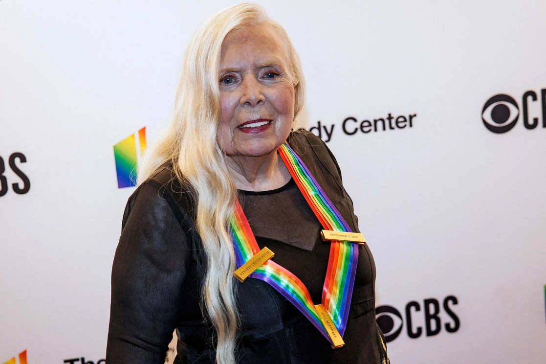 La cantautora canadiense Joni Mitchell dijo que eliminaría su música de la plataforma de Spotify por las "mentiras" que se transmiten en esta plataforma sobre el covid-19. Foto Afp