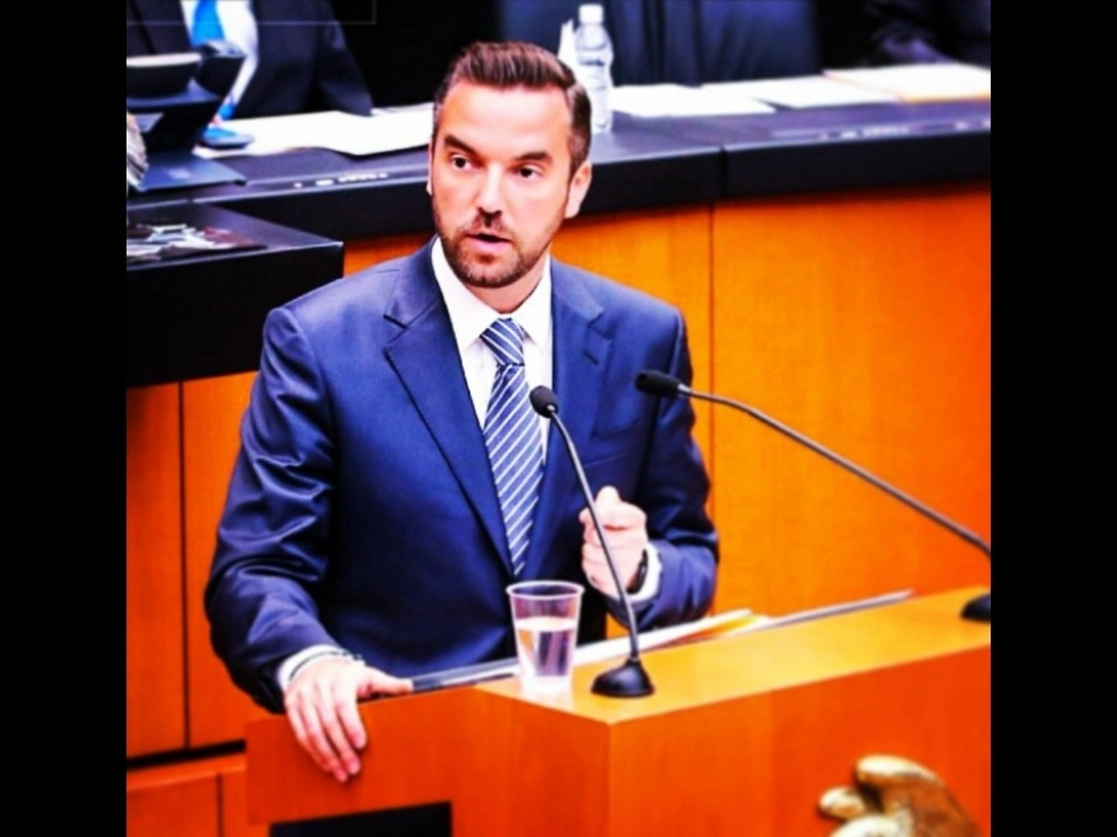 El ex senador panista es el único político señalado por el ex director de Pemex, Emilio Lozoya Austin, como responsable de haber entregado sobornos a legisladores a cambio de aprobar la reforma energética en 2015. Imagen tomada del Instagram de @jlavallemauryof / Archivo