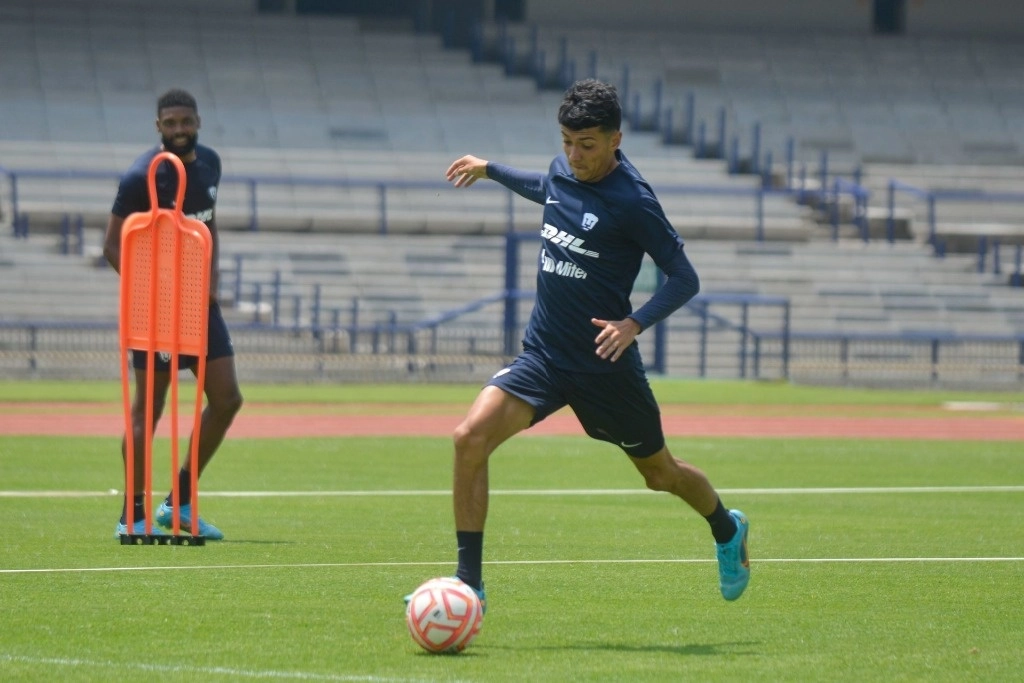 Jorge Ruvalcaba se incorporó a los entrenamientos de los Pumas de la UNAM tras su paso por el futbol europeo. Foto Cuartoscuro / Archivo