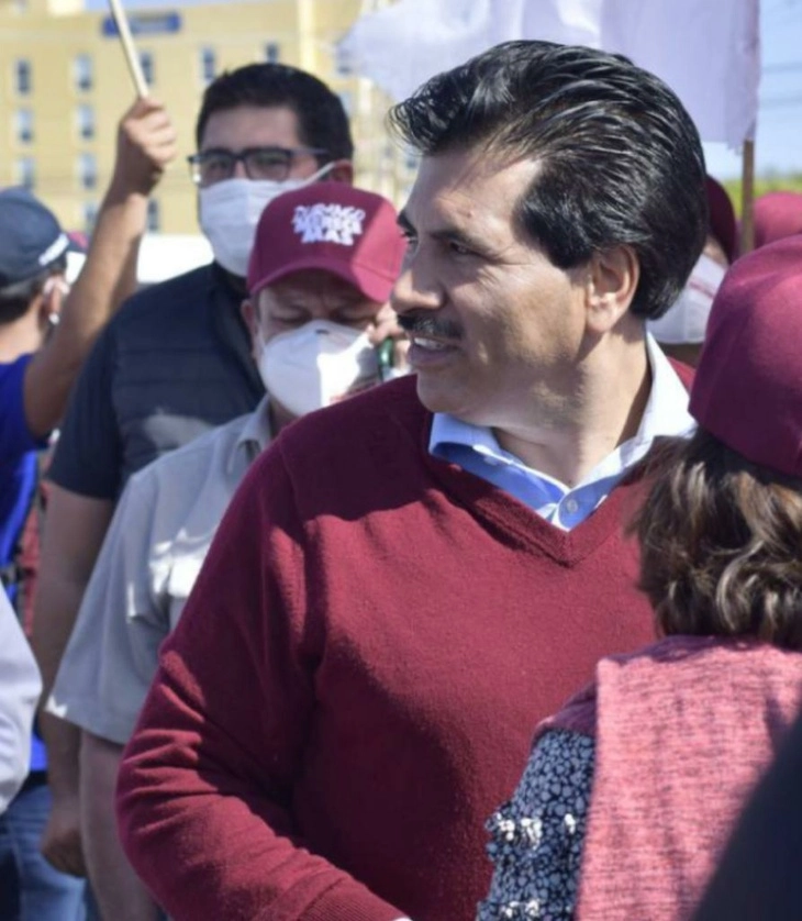 El senador José Ramón Enríquez