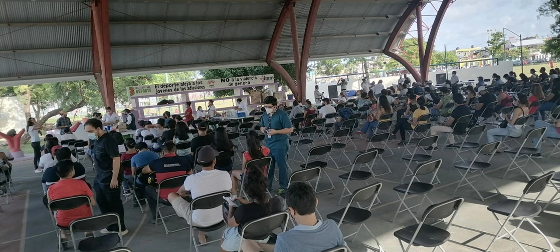 Aunque es un grupo poblacional considerable, solo pocos han acudido a vacunarse. Foto Patricia Vázquez