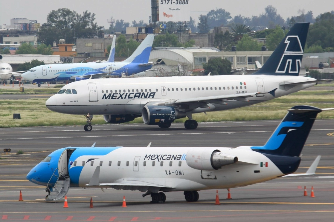 Aviones de Mexicana en el Aeropuerto Internacional de la Ciudad de México. Foto Cuartoscuro / Archivo