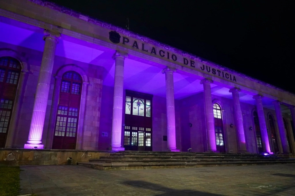 Sse señala que se suspenden labores “Por causas de fuerza mayor y con fundamento en los artículos 9, fracción XIV y 10 del Acuerdo General del Pleno del Consejo de la Judicatura Federal que establece las disposiciones en materia de actividad administrativa de los órganos jurisdiccionales”. Foto tomada de X @PJCoah / Archivo