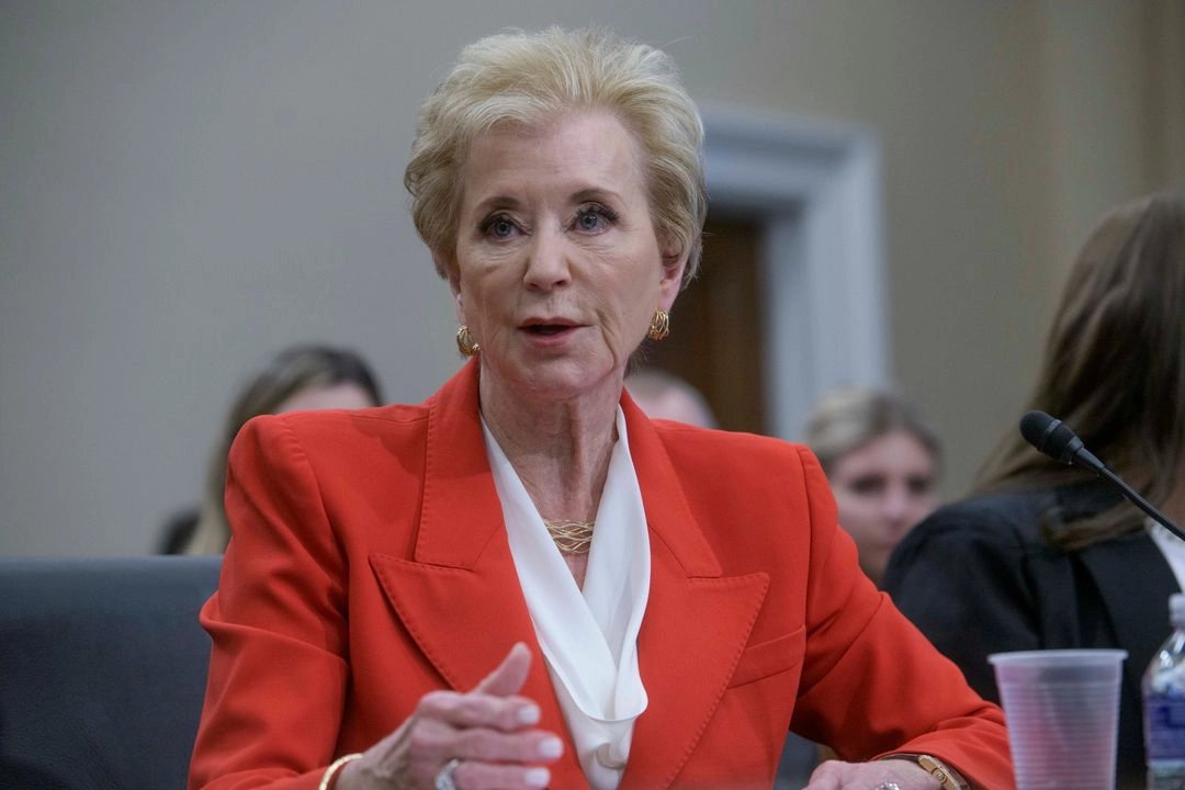 La secretaria de Educación de EU, Linda McMahon, testifica ante una audiencia presupuestaria del subcomité de Asignaciones de la Cámara de Representantes, en el Capitolio, en Washington, el  21 de mayo de 2025. Foto 