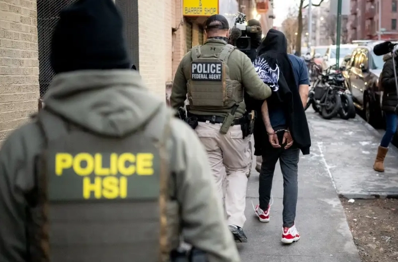Operativo antimigrante en la ciudad de Nueva York.
