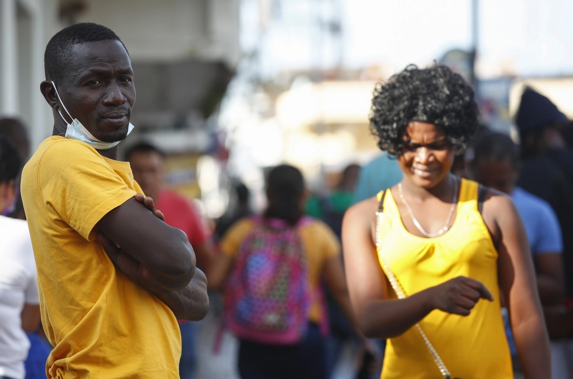 Haitianos en la ciudad de Tapachula esperan resolver su estatus migratorio para poder seguir su camino a Estados Unidos. Foto Víctor Camacho