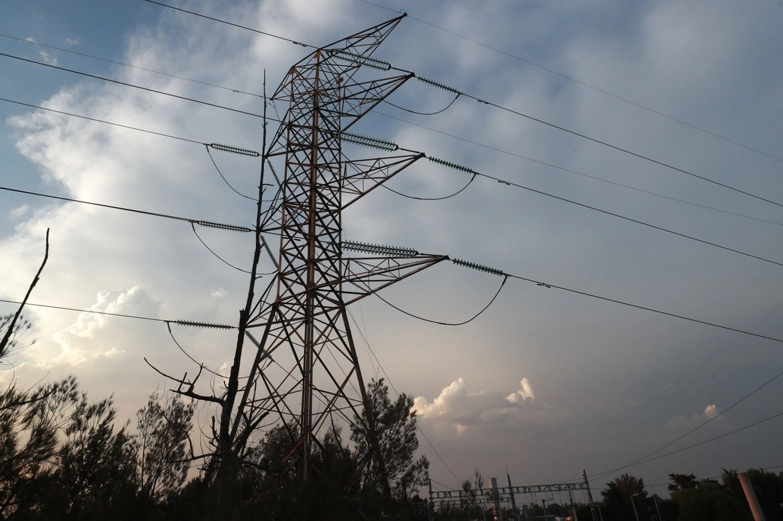 Una torre de electricidad en imagen de archivo. Foto Luis Castillo 