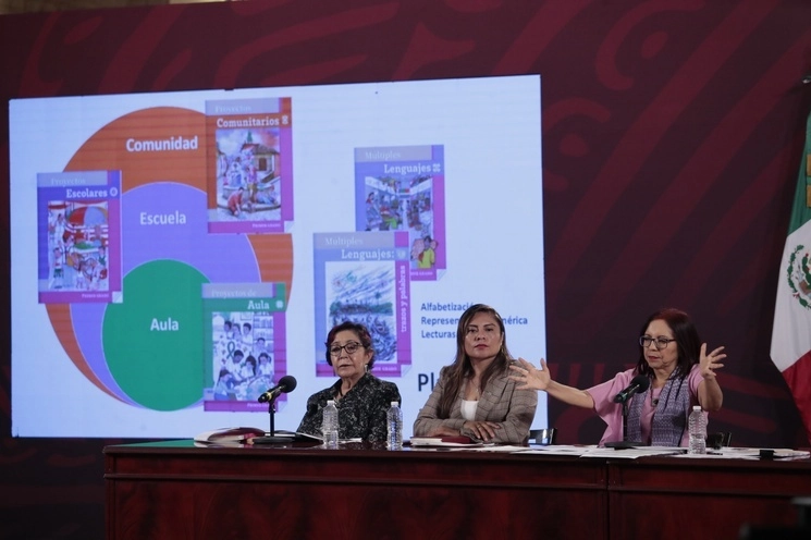 “Esta suspensión que nos ha concedido la justicia federal obliga a las autoridades educativas del Estado de México a detener cualquier distribución de los libros de texto”. Foto Luis Castillo / archivo