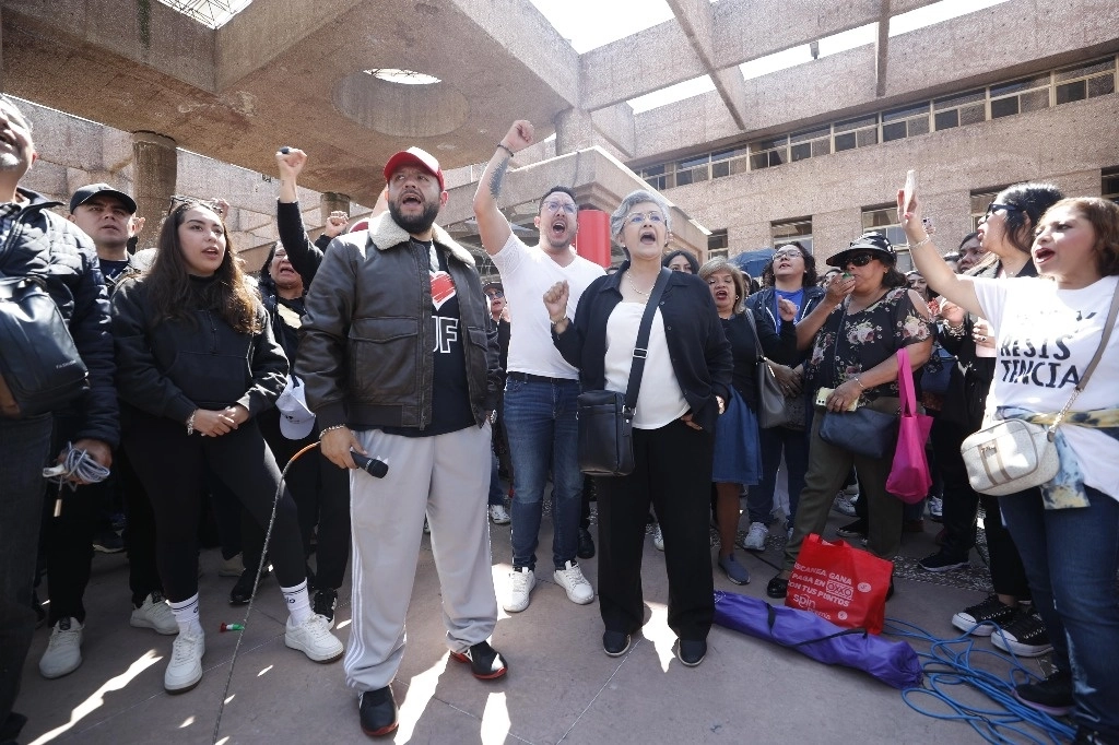 Trabajadores del PJF durante una protesta este 17 de octubre de 2024. Foto Germán Canseco