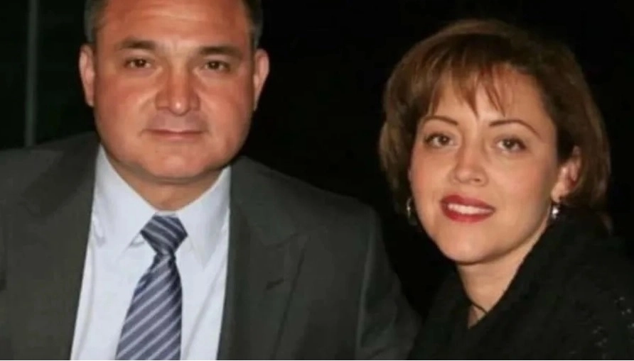 Genaro García Luna y su hermana Gloria. Foto tomada de X