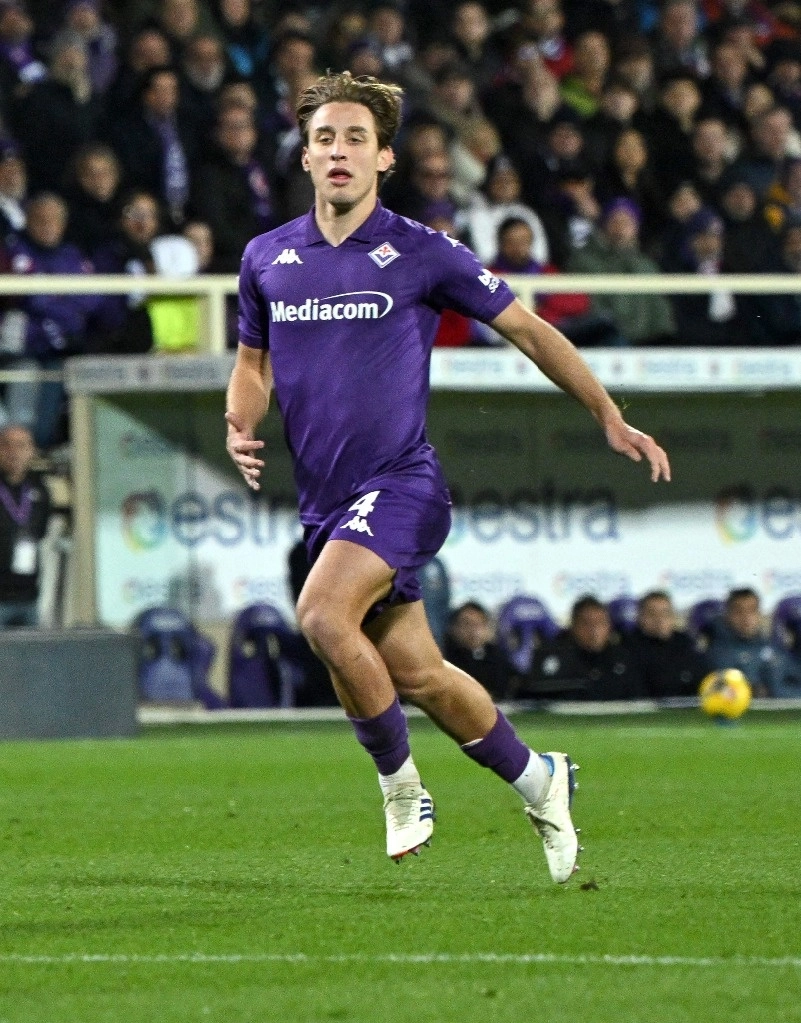 Fiorentina indicó que las pruebas iniciales han “descartado daños agudos al sistema nervioso central y al sistema cardio-respiratorio” y que Bove será revaluado en las próximas 24 horas. Foto Afp