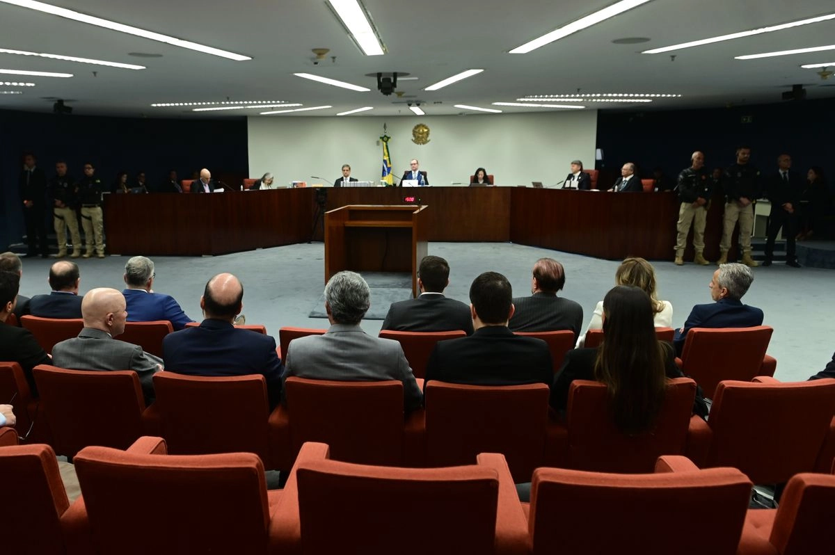 El Supremo Tribunal Federal (STF) de Brasil lleva a cabo el juicio contra el ex presidente brasileño, Jair Bolsonaro, y otros siete ex altos funcionarios y militares acusados de tentativa de golpe de Estado, en Brasilia, Brasil.