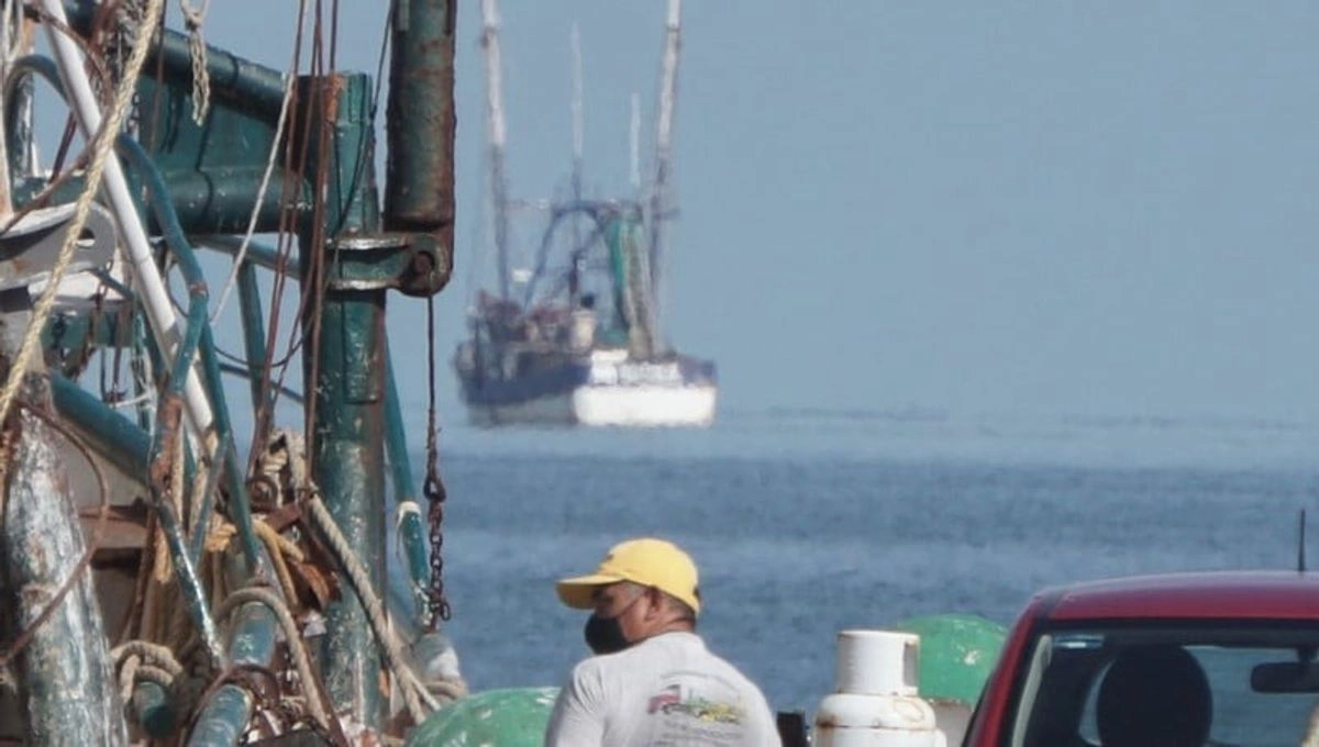 Los piratas sustrajeron equipos de respiración autónoma y de comunicación, entre otros, sin que se tenga registro de lo robado.

