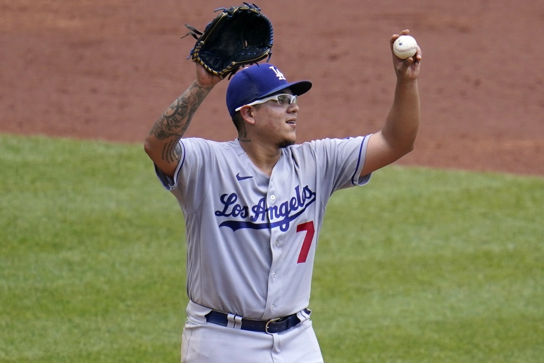 Julio Urías, durante el encuentro de los Dodgers contra los Piratas de Pittsburgh. Foto Ap