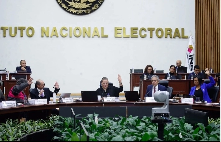 Entre los planes afectados están algunos relacionados con la promoción de la participación ciudadana en los comicios; estudios, análisis y diagnósticos en distintas direcciones. Foto Cristina Rodríguez / archivo