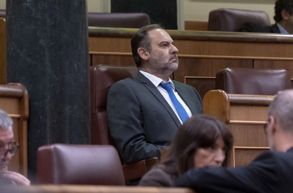 El ex ministro español de Fomento, José Luis Ávalos, será investigado por actos de corrupción, tráfico de influencias, falsedad documental y abuso de poder. Foto Europa Press