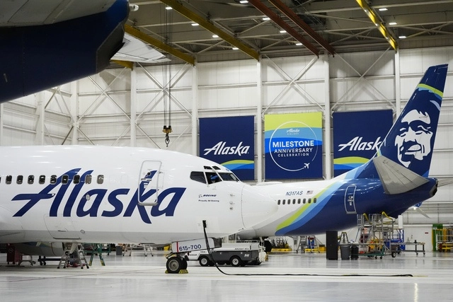 Hangar de Alaska Airlines en imagen de archivo. Foto Ap