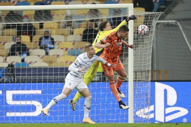 La Juventus arrancó su búsqueda del título en la Liga de Campeones 2020-2021 con una victoria por 2-0 en terreno del Dinamo de Kiev, en la primera jornada del grupo G, gracias a un doblete de Álvaro Morata. Foto Valentyn Ogirenko / Pool vía Ap
