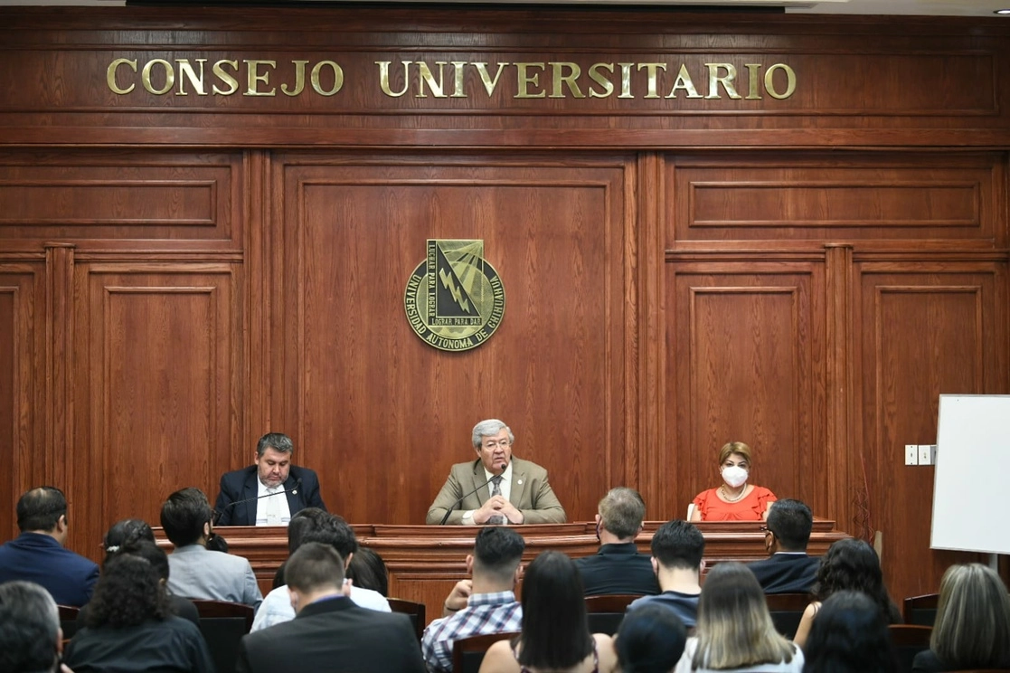 Consejo Universitario de la UACh. Foto Jesús Estrada/ archivo