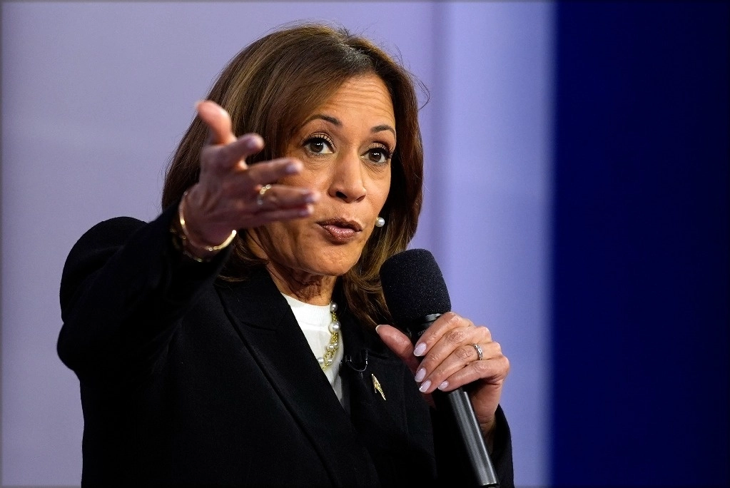 Kamala Harris, candidata demócrata a la presidencia de EU, habla para el canal CNN  en Aston, Pensilvania, el miércoles 23 de octubre de 2024. Foto Ap