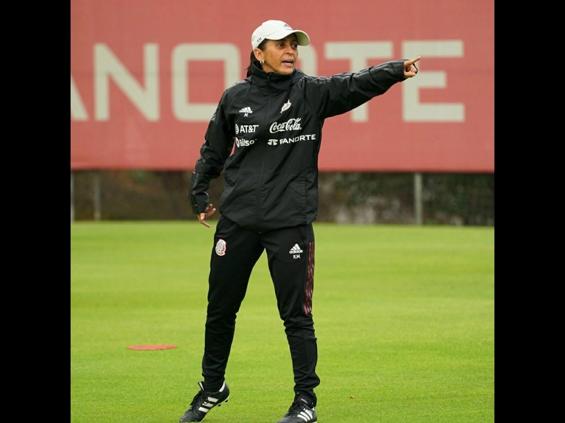 En 17 partidos, el equipo dirigido por Maya logró más de 70 por ciento de efectividad. Foto @MiSelecciónFemenil / Archivo