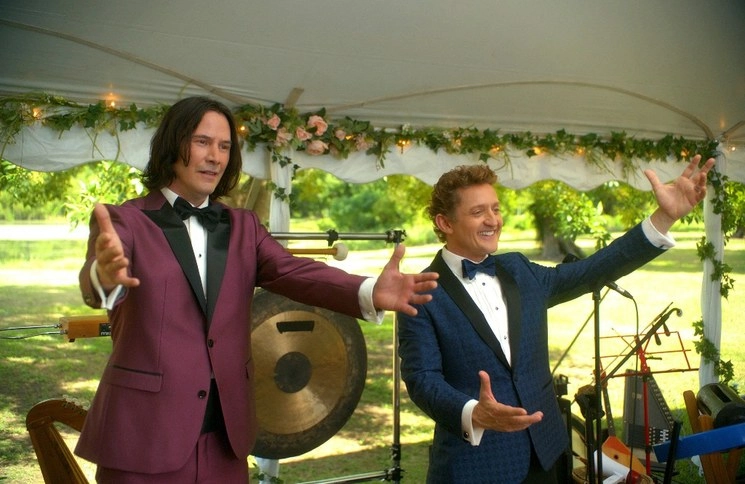 Esta imagen publicada por Orion Pictures, muestra a Keanu Reeves y Alex Winter en una escena de ‘Bill & Ted Face the Music’. Foto Ap
