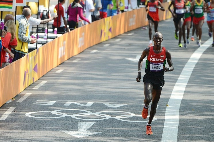 Wilson Kipsang Kiprotich, de 37 años, posee un sólido palmarés en el maratón. Ganó en dos ocasiones en Londres (2012 y 2014), una en Nueva York (2014) y Berlín (2013). Foto Afp / Archivo
