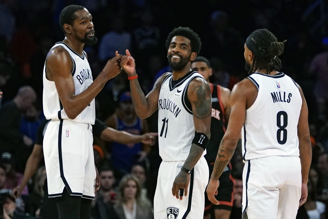 Kevin Durant aportó 32 puntos para conducir a Brooklyn a remontar un déficit de 21 puntos y doblegar 110-98 a los Knicks de Nueva York. Foto Ap