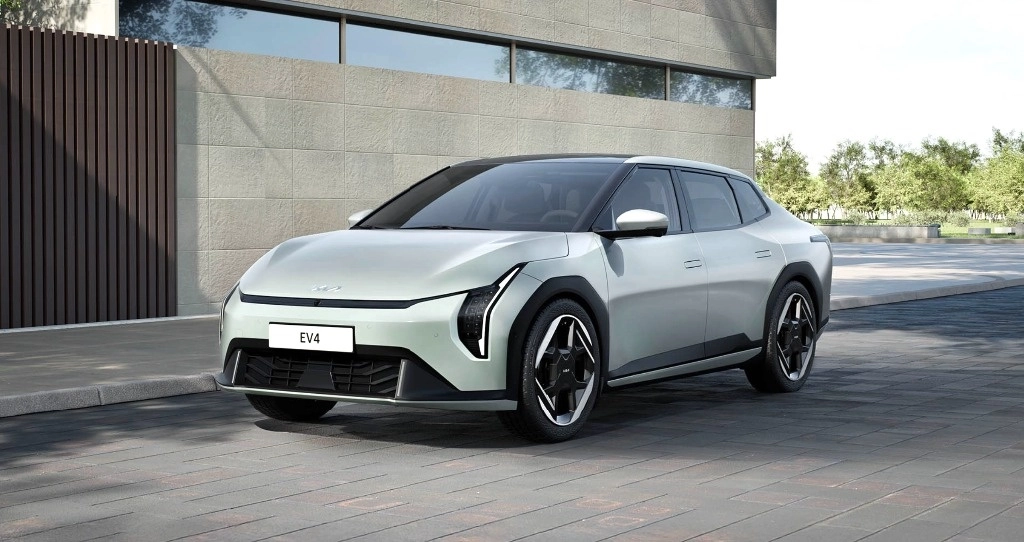 El Kia EV4 es uno de los modelos que será presentado en el Kia EV Day 2025, mientras que el PV5 y el EV2, aún no han sido revelados oficialmente,
sino hasta ese lanzamiento. Foto Cortesía KIA