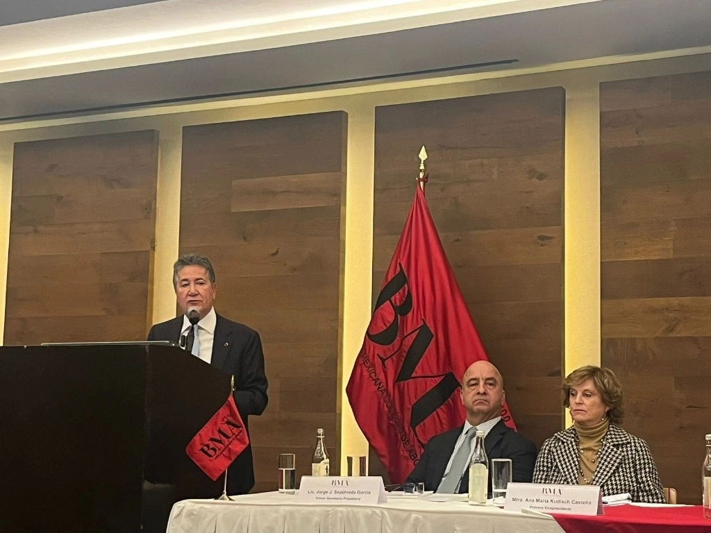 La Barra de Abogados de México cuestionó que las reformas constitucionales recientemente aprobadas violan tratados internacionales sobre DH a los que México está adscrito. Foto @BMA_Abogados