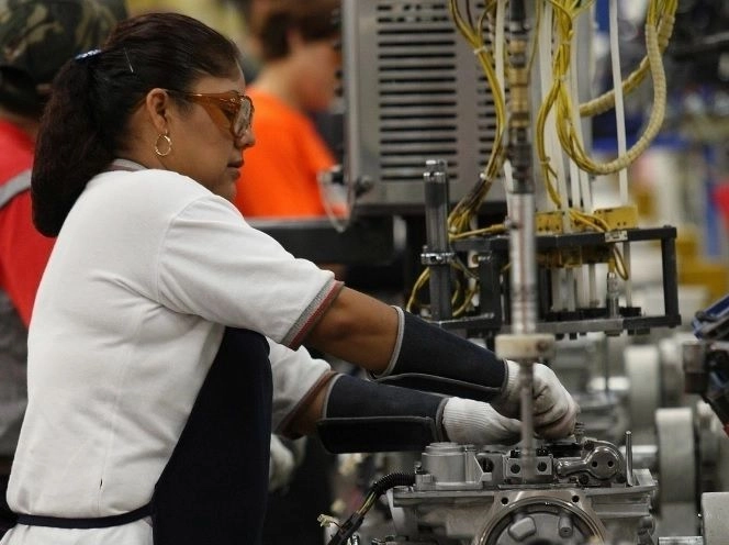 La industria manufacturera presentó un crecimiento de 1.4 por ciento con respecto a febrero de 2024. Foto 