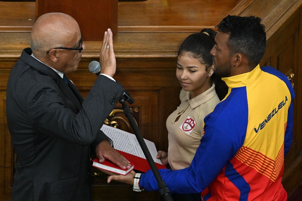La Jornada La Asamblea Nacional de Venezuela ratifica a