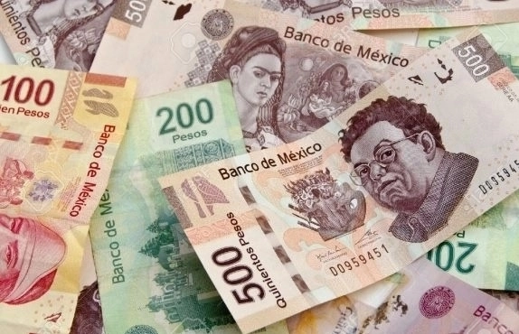Los mercados financieros mundiales inician la semana en un escenario marcado por el intento de asesinato de Donald Trump este fin de semana durante la celebración de un mitin. Foto La Jornada