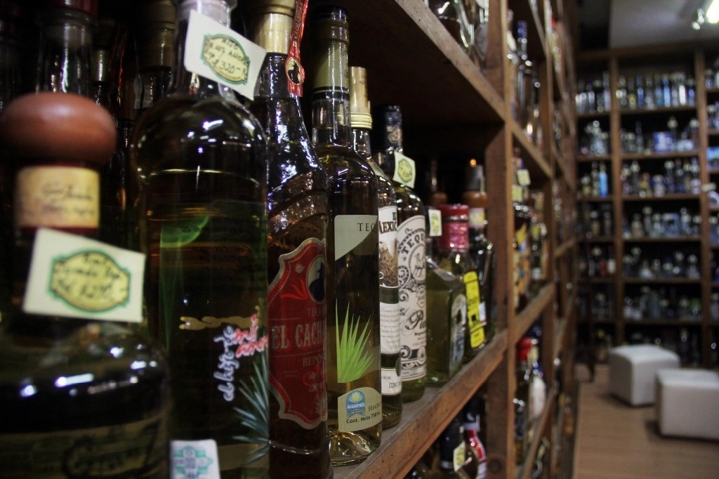 El tequila es el segundo producto más vendido por México al exterior, logrando una cifra de 4 mil 280 millones de dólares. Foto Cuartoscuro / Archivo