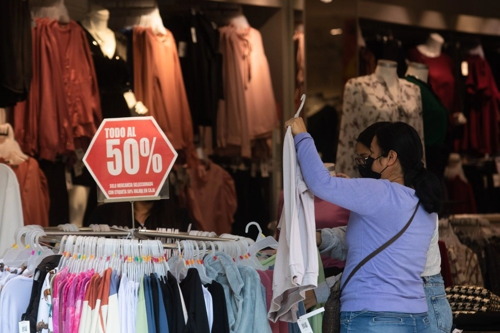 Reportó el ICC un repunte en la confianza de los consumidores respecto a la situación económica actual. Foto Cuartoscuro / Archivo