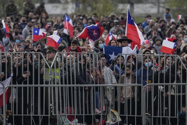 La sociedad chilena se encuentra dividida por al ruta a seguir para tener una nueva Constitución. Foto Ap