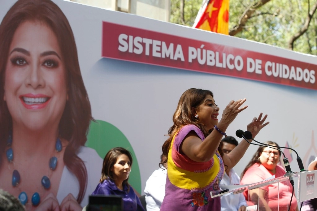 Brugada Molina refrendó que busca “derribar las estructuras, las barreras estructurales que han detenido a las mujeres". Foto José Antonio López.
