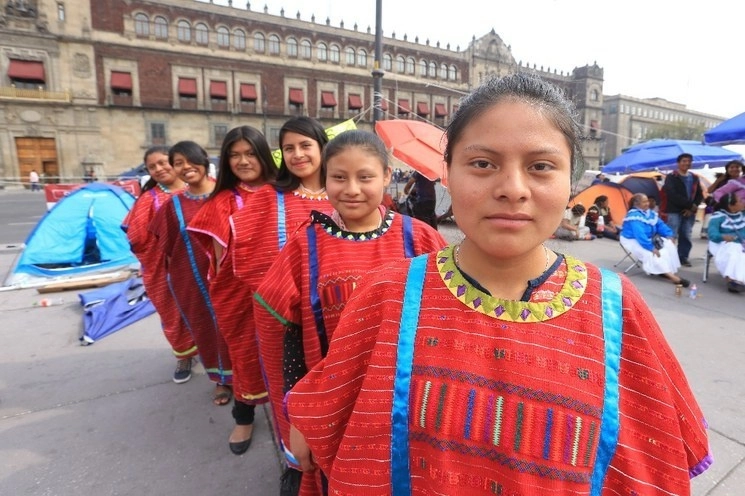 Indígenas de la comunidad Triqui de Oaxaca en la Ciudad de México. Foto Luis Castillo/ Archivo