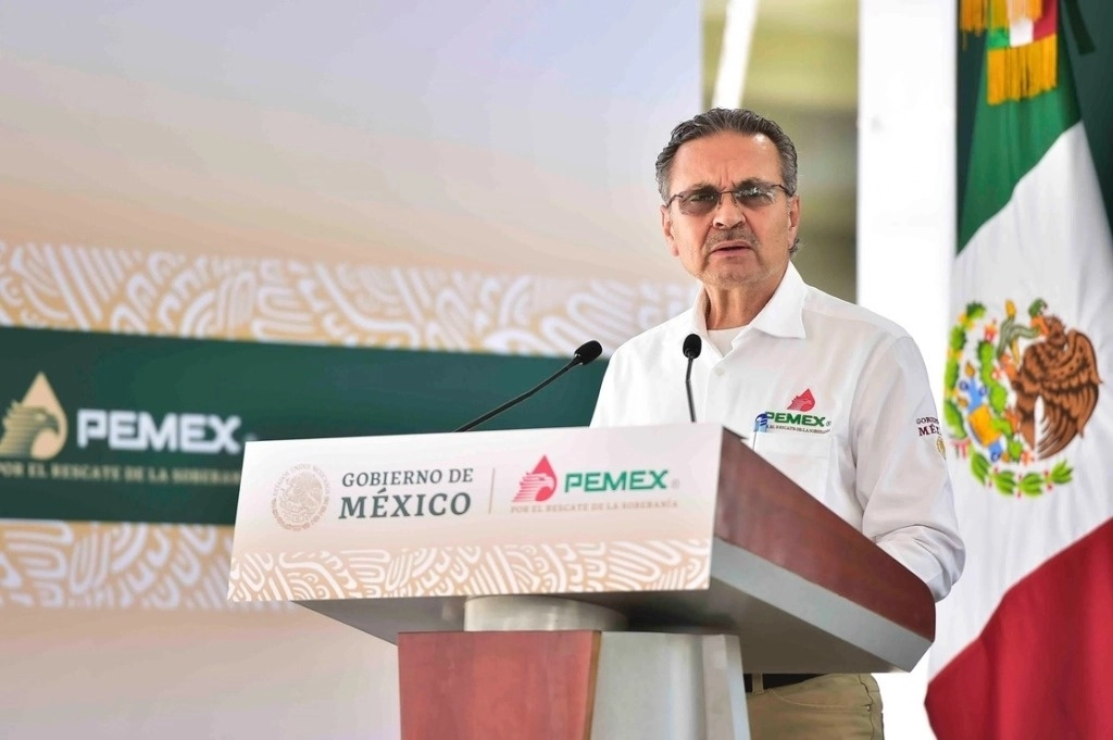 Octavio Romero Oropeza, director de Pemex, señaló que en el presente sexenio el saldo de la deuda de la paraestatal disminuyó en 32.9 mil millones de dólares. Foto Presidencia / Archivo