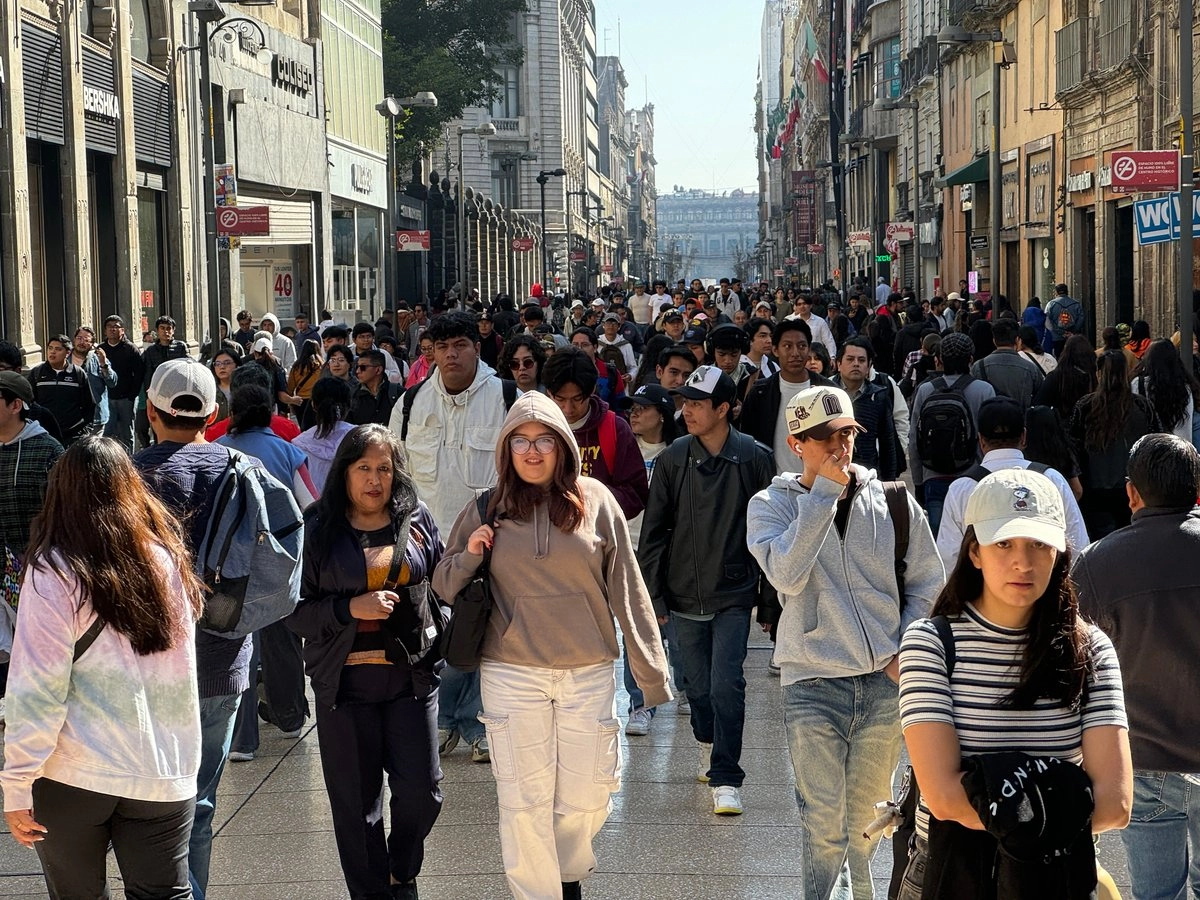 La actividad económica en México se contrajo 0.3 por ciento trimestral y anual en el tercer trimestre de 2025. Foto 