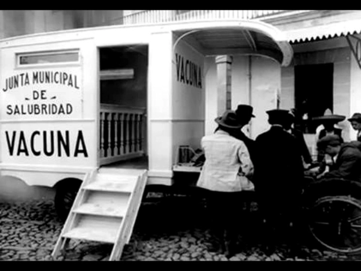 Campaña de vacunación en los años 20. Foto Claudia Agostoni / Archivo