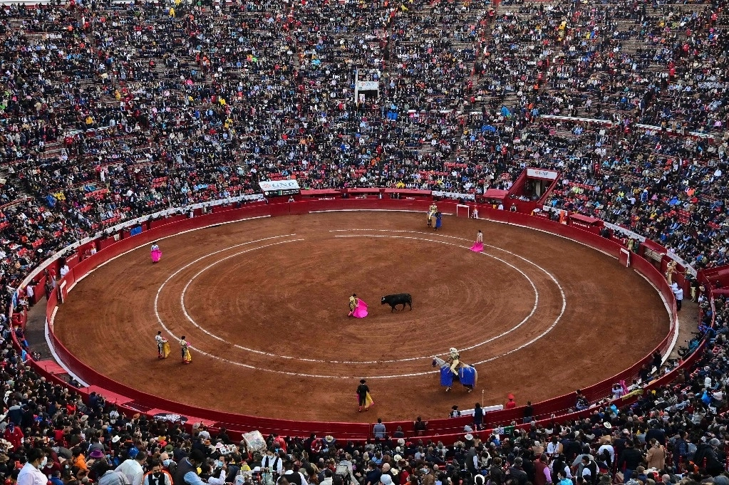 La Plaza México celebrará su 78 aniversario el 28 de enero con una corrida de reapertura con Joselito Adame, Diego Silveti y Andrés Roca Rey. Foto Afp 
