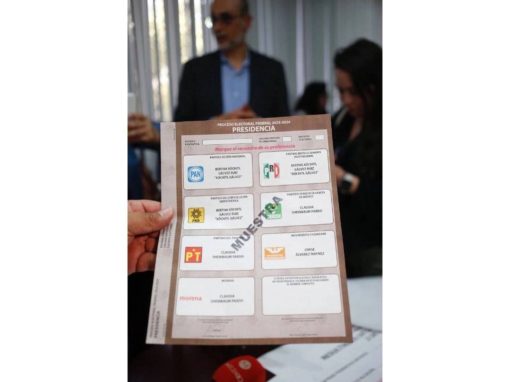 El consejero del INE, Martín Faz, informa sobre los avances en la organización de la elección del 2024 en México, el 7 de marzo de 2024. Foto José Antonio López